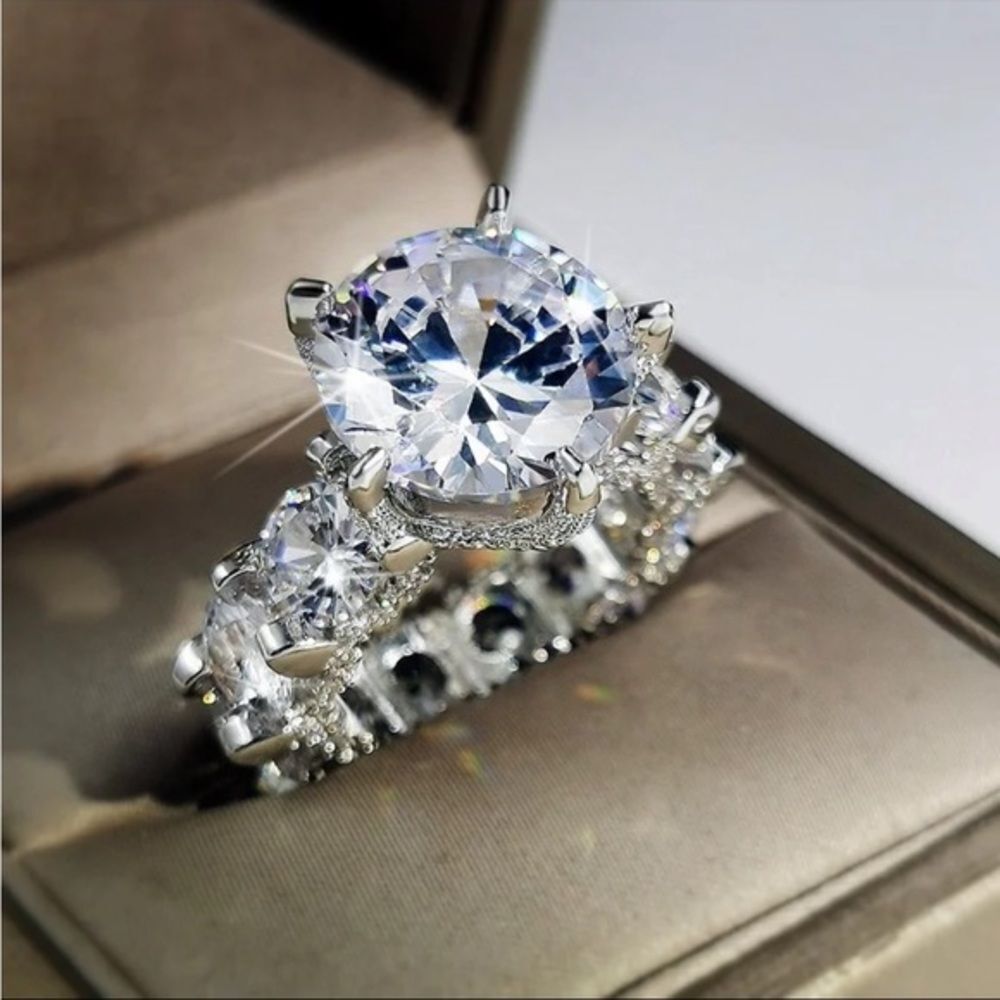 Exquisite Large Diamond Cubic Zirconia Silver Vintage Bohemian Design Ring!